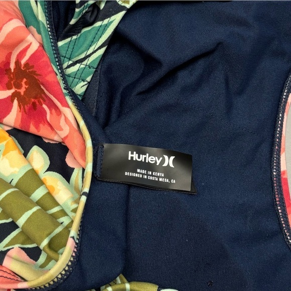 Hurley Women's UPF 50 + Sun Protection One Piece Swimsuit size medium - Picture 6 of 6